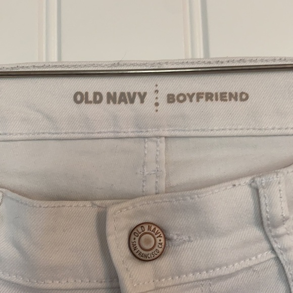 Old Navy Boyfriend Jean Shorts Size 6 - Picture 2 of 4